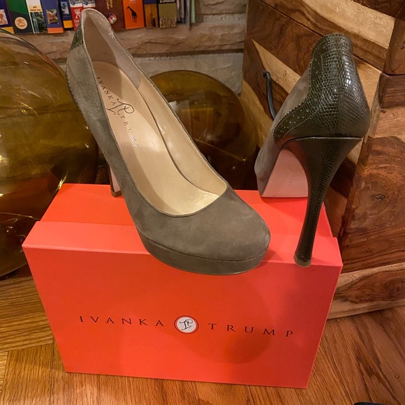 Ivanka Trump 5” heels with 1” platform - Picture 3 of 4